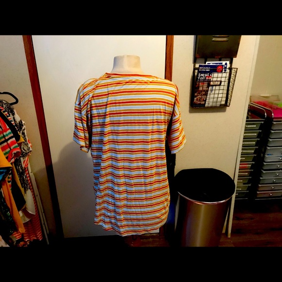 Shirt - Picture 2 of 3